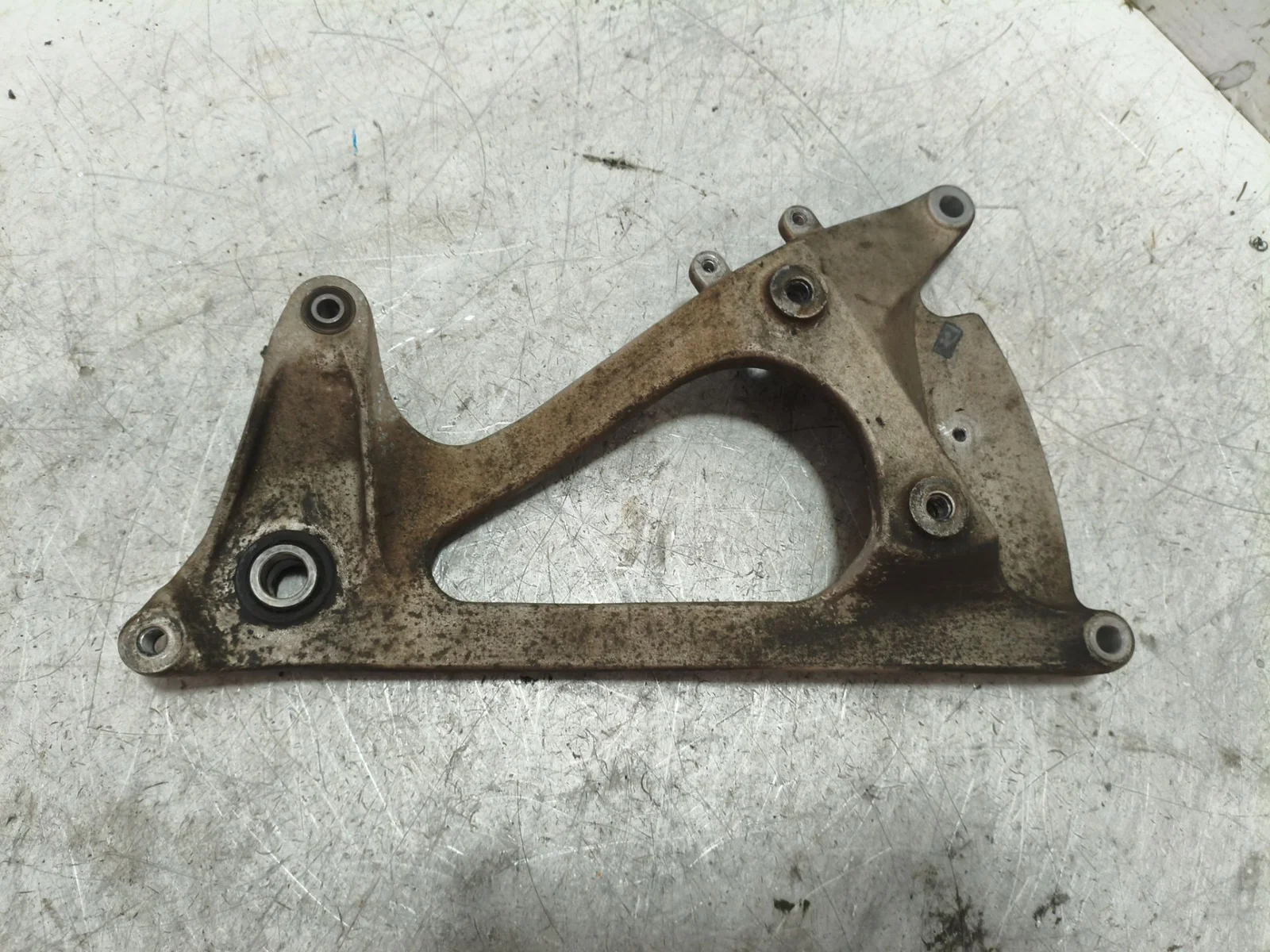 Foto de BASCULANTE HONDA FES /SH /SES /DYLAN /PS 125 125 cm3 - 10 kW G-CAT (14 CV / 10 KW)