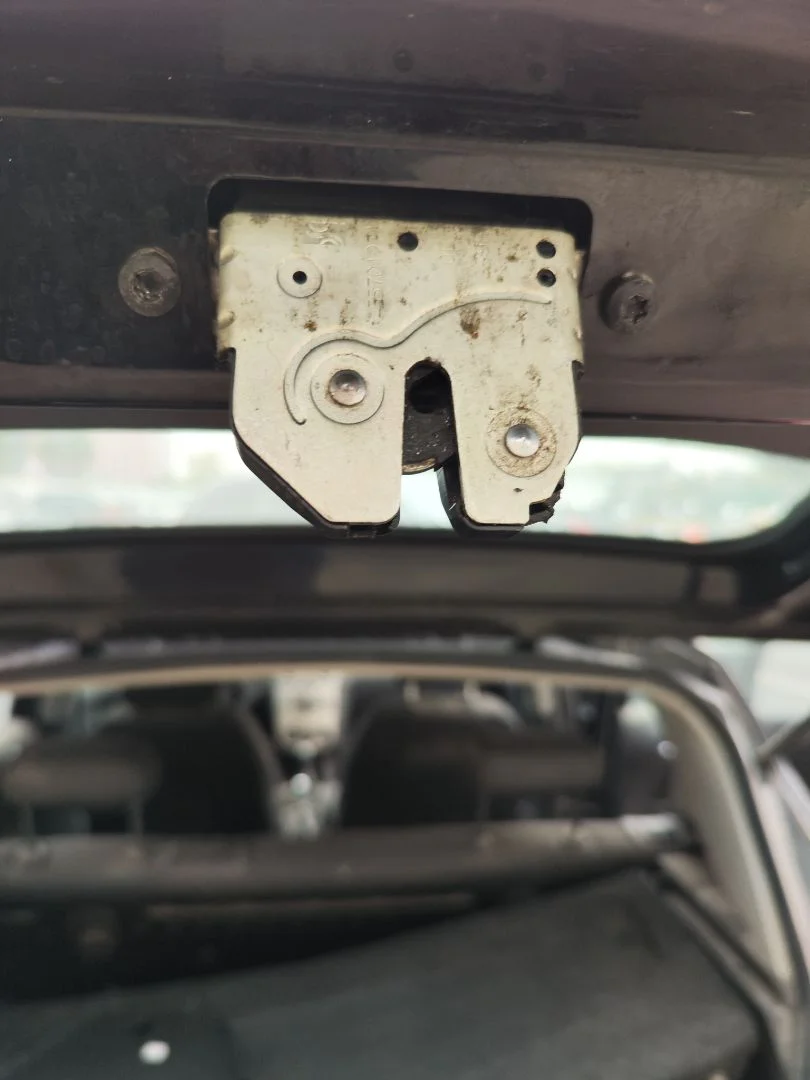 Foto de CERRADURA MALETERO / PORTON OPEL CORSA D 1.3 16V CDTI (75 CV / 55 KW)