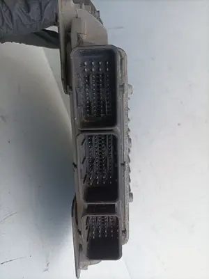 Foto de CENTRALITA MOTOR UCE CITROEN C4 PICASSO 2.0 HDi FAP CAT (RHR / DW10BTED4) (136 CV / 100 KW) referencia SW9664287480 foto 3