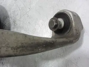 Foto de BRAZO SUSPENSION INFERIOR DELANTERO DERECHO PORSCHE CAYENNE (TIPO 92A) referencia 7P0407152E foto 3