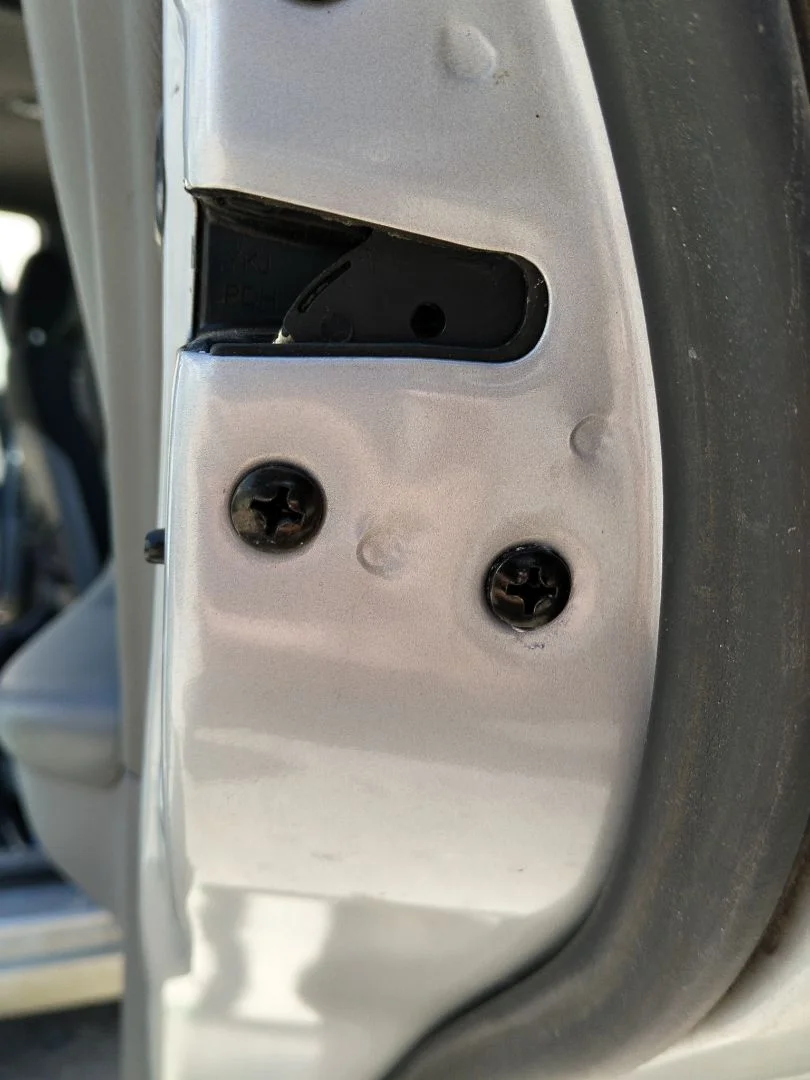 Foto de CERRADURA PUERTA TRASERA DERECHA HYUNDAI ELANTRA (XD) 2.0 CRDi CAT (113 CV / 83 KW)