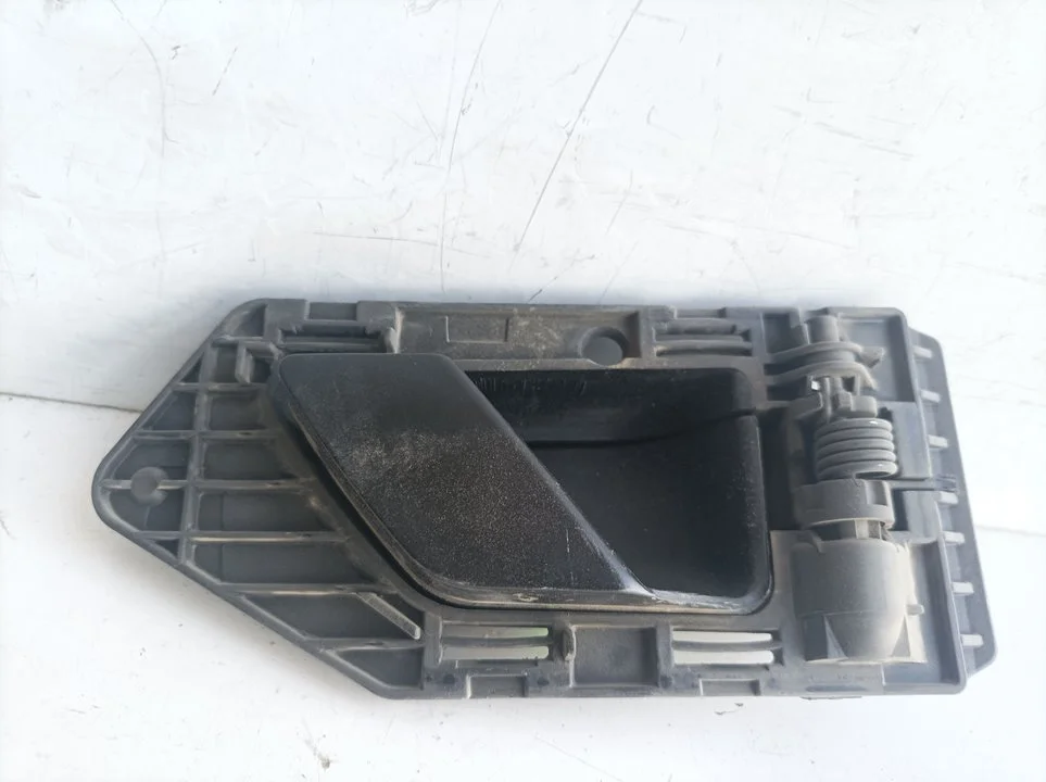 Foto de MANETA INTERIOR DELANTERA DERECHA PEUGEOT PARTNER (S1)(07.1996) referencia 9619403377