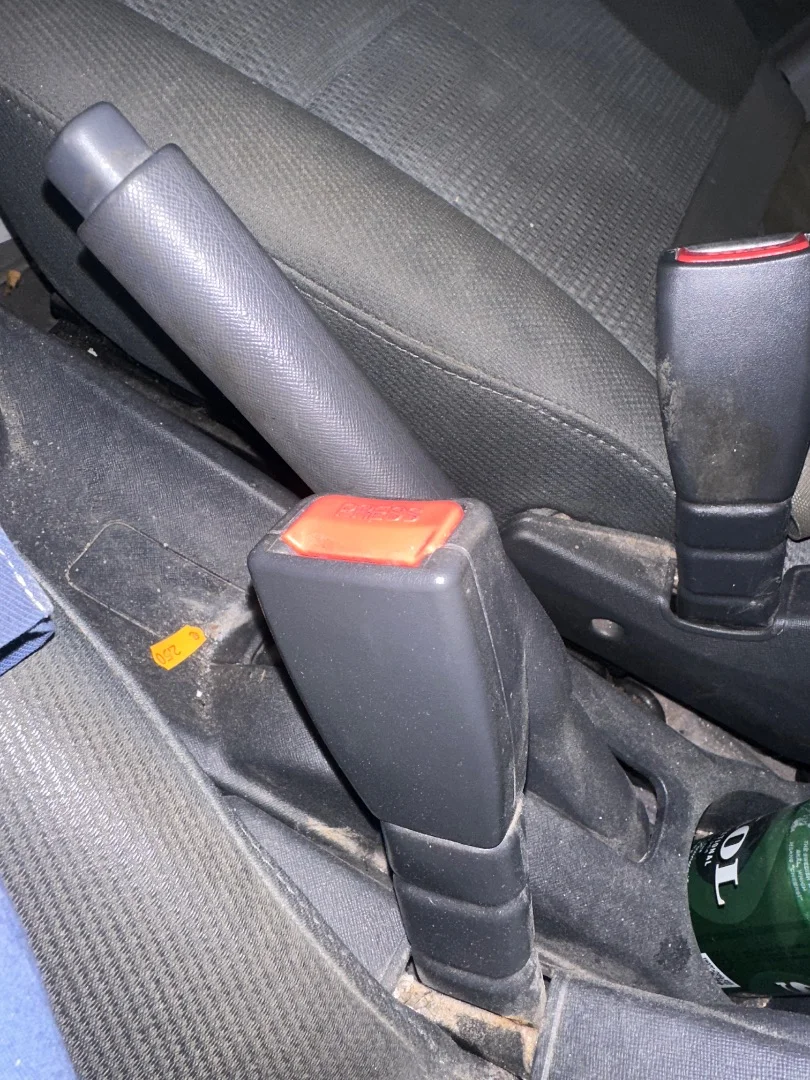 Foto de ENGANCHE CINTURON DELANTERO IZQUIERDO KIA PICANTO (SA) 1.1 CAT (65 CV / 48 KW)