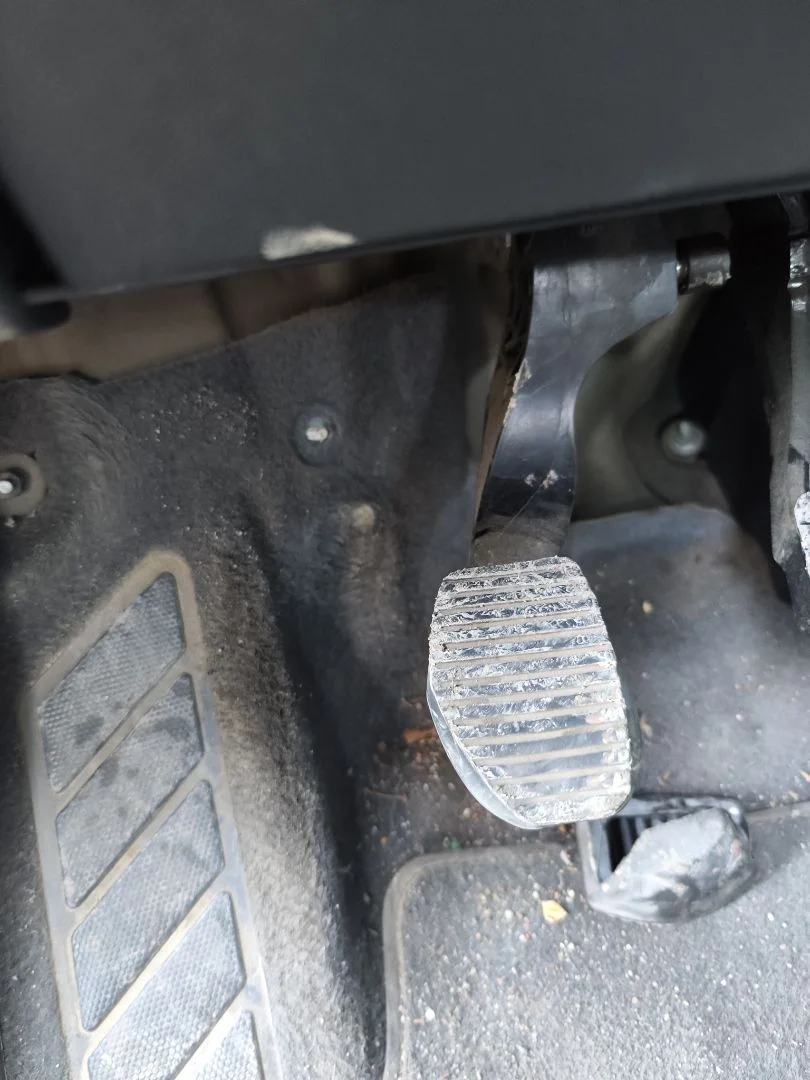Foto de PEDAL EMBRAGUE PEUGEOT 3008 1.6 Blue-HDI FAP (120 CV / 88 KW)