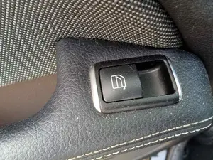 Foto de MANDO ELEVALUNAS TRASERO IZQUIERDO MERCEDES-BENZ CLASE A (BM 176) 1.5 CDI CAT (109 CV / 80 KW)