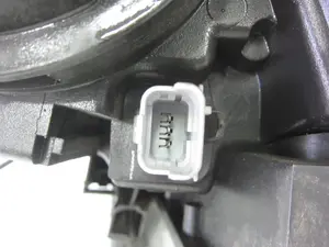 Foto de FARO DERECHO CITROEN C5 BERLINA 3.0 V6 (207 CV / 152 KW) referencia 9639319880 foto 5