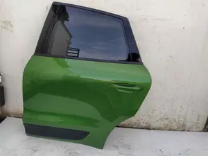 Foto de PUERTA TRASERA IZQUIERDA PORSCHE MACAN (95BA) referencia 95B833312A