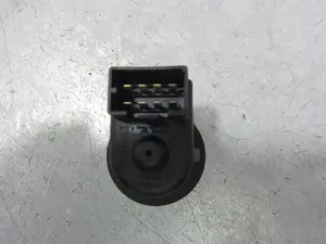 Foto de MANDO RETROVISOR RENAULT CLIO III referencia 8200002442 foto 2