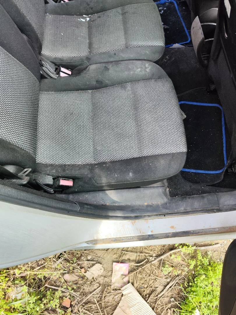 Foto de ASIENTOS TRASERO DERECHO PEUGEOT 307 BREAK/ SW (S2) 2.0 16V HDi FAP CAT (RHR / DW10BTED4) (136 CV / 100 KW)