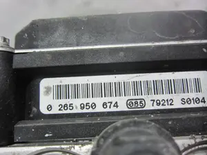 Foto de ABS NISSAN QASHQAI (J10) 2.0 16V CAT (141 CV / 104 KW) referencia 47660JD56B foto 5