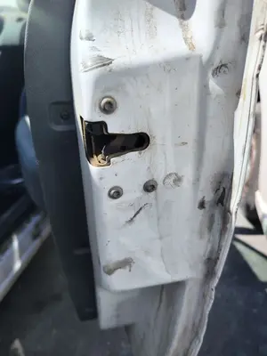 Foto de CERRADURA PUERTA DELANTERA DERECHA FORD TRANSIT CONNECT (TC7) 1.8 TDCi CAT (90 CV / 66 KW)