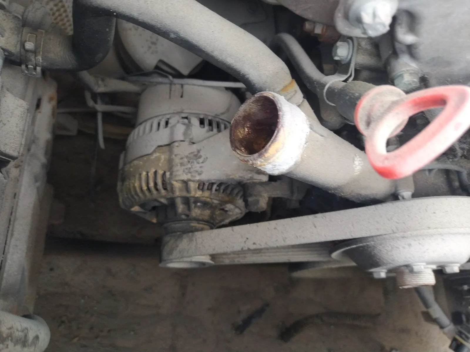 Foto de ALTERNADOR MERCEDES-BENZ CLK (BM 208) CABRIO 2.0 16V CAT (136 CV / 100 KW)