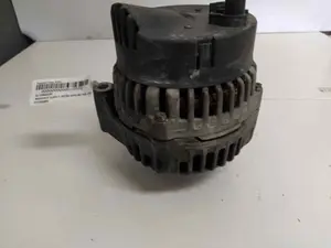 Foto de ALTERNADOR MERCEDES-BENZ CLASE S (BM 220) BERLINA 5.0 V8 24V CAT (306 CV / 225 KW) referencia 0111543202 foto 1