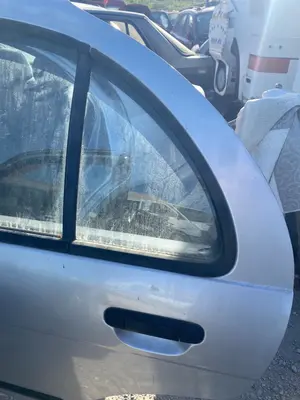 Foto de LUNA CUSTODIA TRASERA IZQUIERDA NISSAN ALMERA (N15) 2.0 Diesel (75 CV / 55 KW)