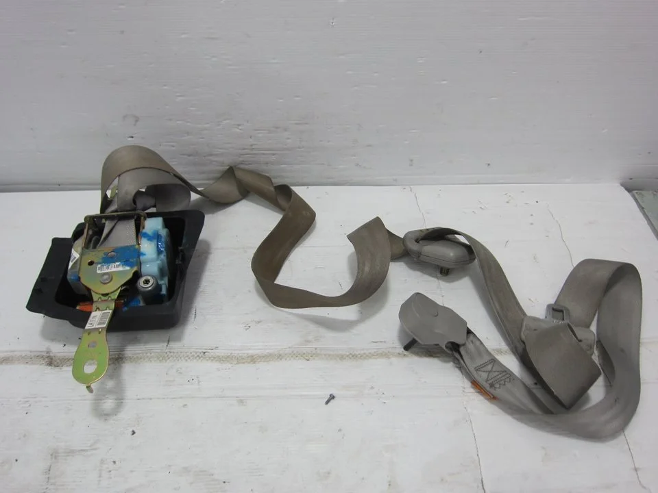 Foto de PRETENSOR AIRBAG IZQUIERDO KIA OPIRUS (GH) 3.5 V6 CAT (203 CV / 149 KW) referencia 888103F100NF