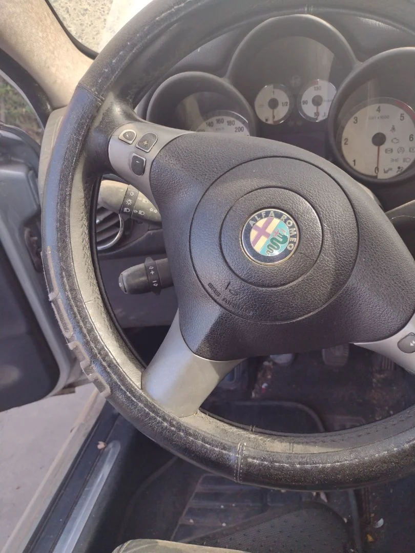 Foto de AIRBAG DELANTERO IZQUIERDO ALFA ROMEO GT (125) 1.9 JTD (M) 16V CAT (150 CV / 110 KW)