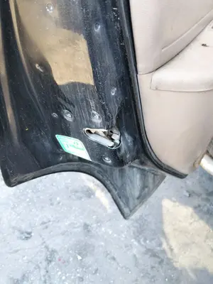 Foto de CERRADURA PUERTA TRASERA IZQUIERDA FORD EXPLORER (UN46) 4.0 V6 CAT (156 CV / 115 KW)