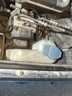 Foto de DEPOSITO LIMPIA AUDI A4 BERLINA (8E)