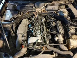 Foto de MOTOR COMPLETO MERCEDES-BENZ CLASE E (BM 210) BERLINA