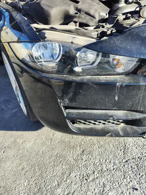 Foto de FARO DERECHO JAGUAR XE 2.0 Turbo CAT (200 CV / 147 KW) referencia T2H 24584 foto 1
