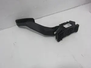 Foto de POTENCIOMETRO PEDAL VOLKSWAGEN GOLF VII (5G1/BE1) referencia 5Q2723503D foto 2