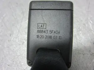 Foto de ENGANCHE CINTURON TRASERO CENTRAL NISSAN MICRA (K14) 0.9 CAT (90 CV / 66 KW) referencia 888435FA0A foto 3