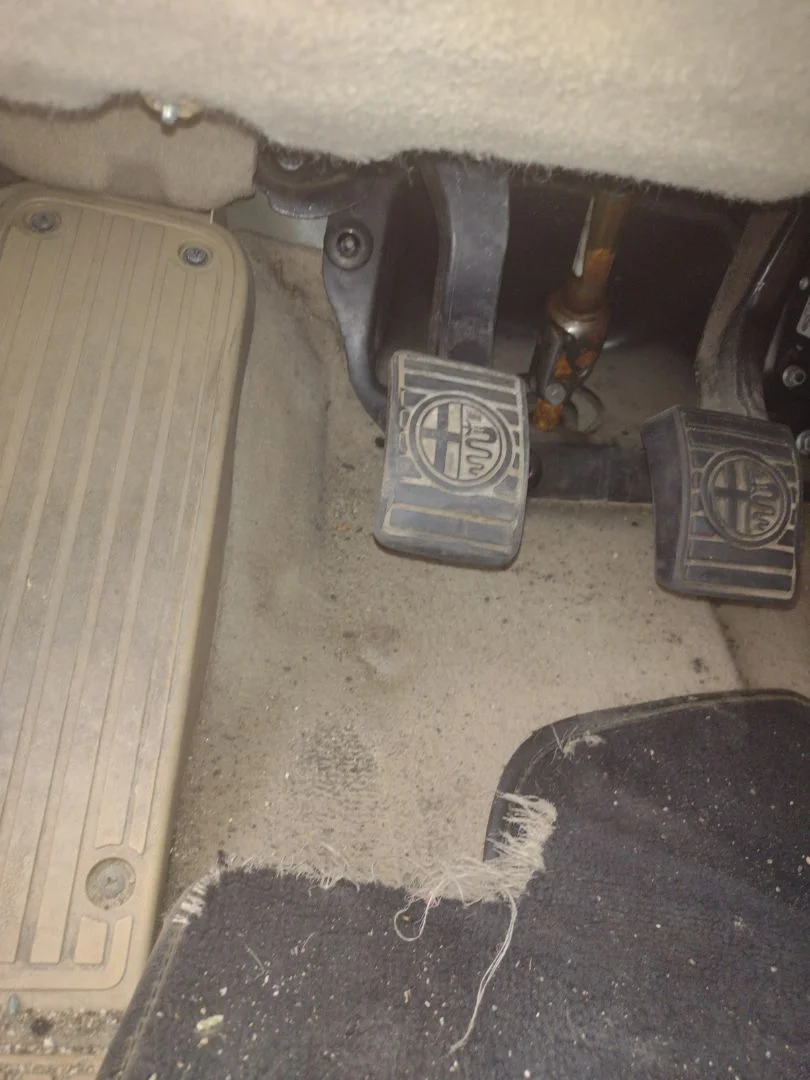 Foto de PEDAL EMBRAGUE ALFA ROMEO 159 (140) 1.9 JTD (M) 16V CAT (150 CV / 110 KW)