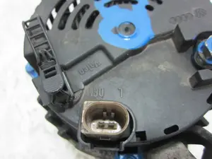 Foto de ALTERNADOR AUDI A6 AVANT (4B5) referencia 059903015G foto 6