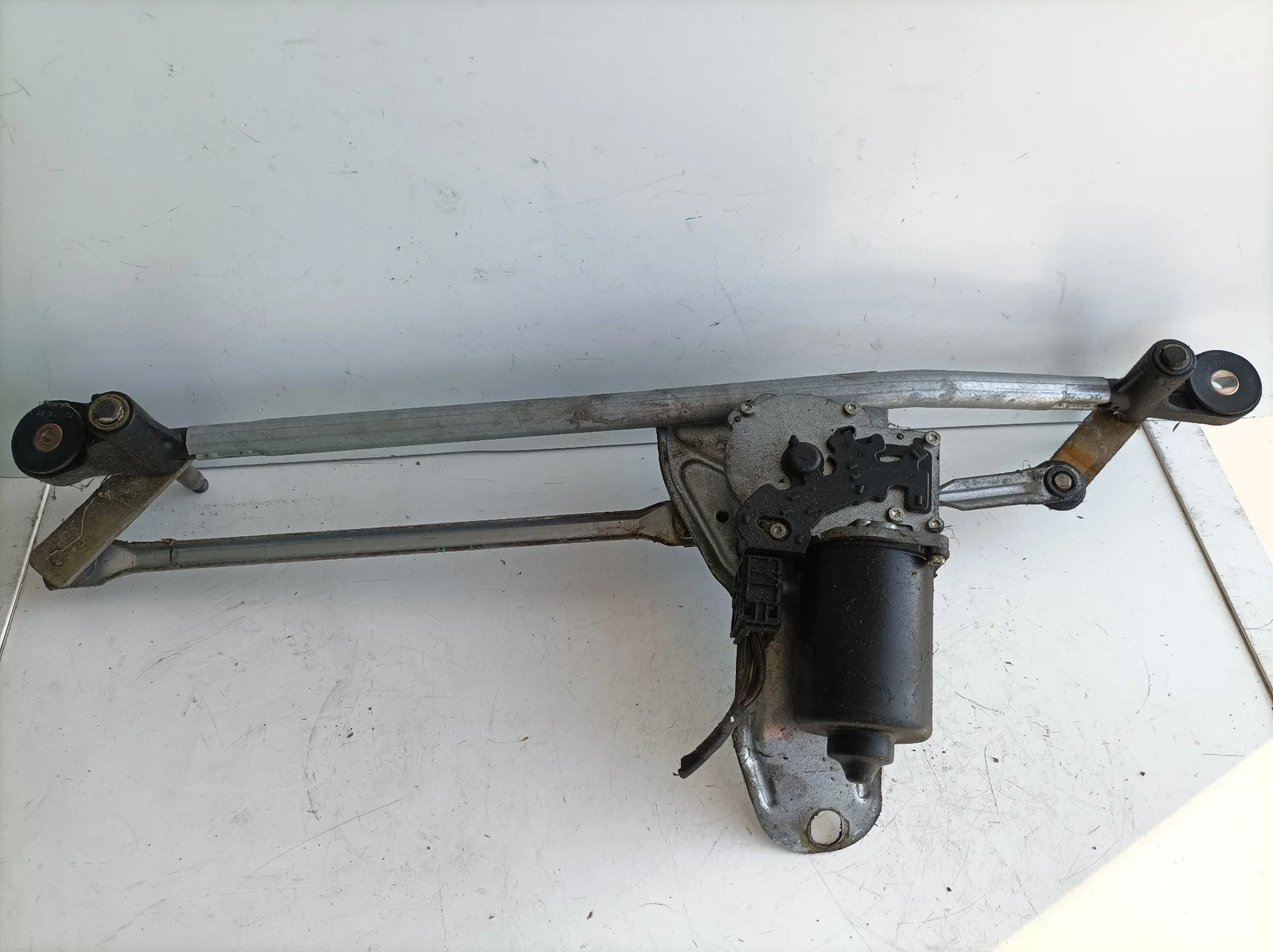 Foto de MOTOR LIMPIA DELANTERO BMW SERIE X5 (E53) referencia 8403026