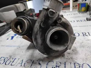 Foto de TURBOCOMPRESOR MERCEDES-BENZ CLASE E (BM 210) BERLINA referencia 6110960099 foto 2