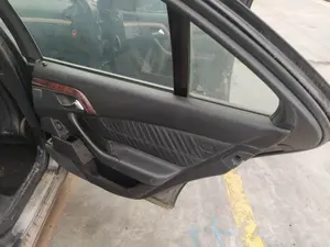 Foto de CERRADURA PUERTA TRASERA DERECHA MERCEDES-BENZ CLASE S (BM 220) BERLINA 3.2 CDI CAT (197 CV / 145 KW) referencia A2207304535