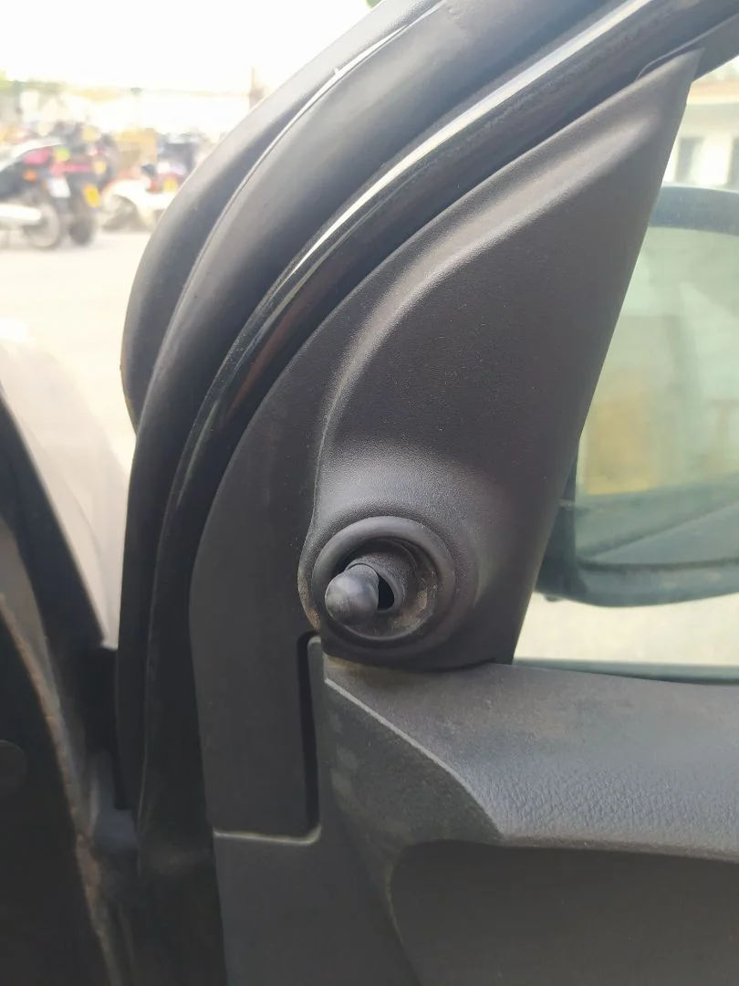 Foto de RETROVISOR DERECHO NISSAN NOTE (E11E) 1.4 CAT (88 CV / 65 KW)