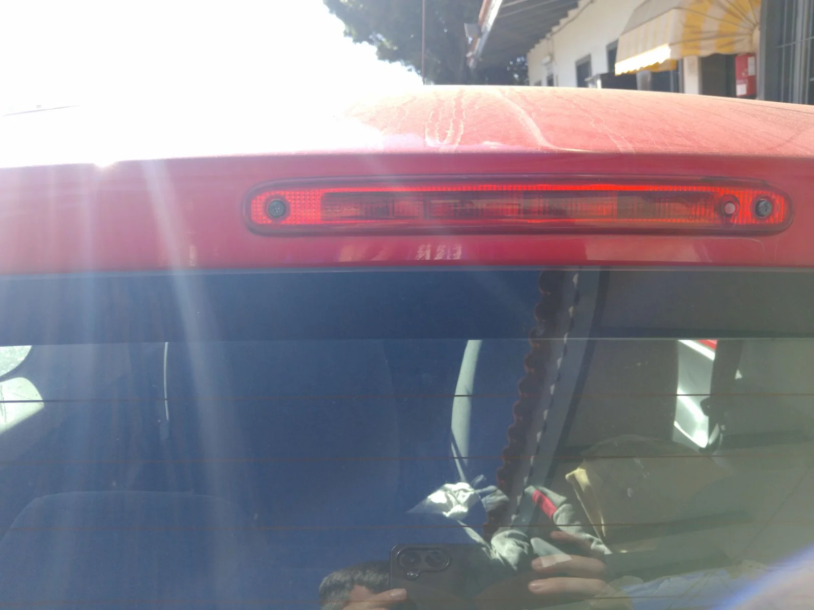 Foto de LUZ CENTRAL DE FRENO PEUGEOT 107 1.0 CAT (384F) (68 CV / 50 KW)