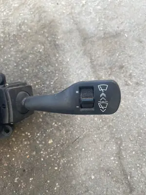 Foto de MANDO LIMPIA BMW SERIE 3 BERLINA (E46) 1.9 CAT (118 CV / 87 KW) referencia 8363664I