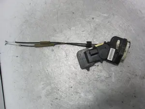 Foto de CERRADURA PUERTA TRASERA IZQUIERDA MAZDA 2 BERLINA (DY) 1.4 CAT (80 CV / 59 KW) referencia 3M71A264A27 foto 4