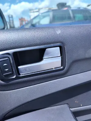 Foto de MANETA INTERIOR DELANTERA DERECHA FORD FOCUS BERLINA (CAP) 1.6 TDCi CAT (90 CV / 66 KW) referencia 1470111