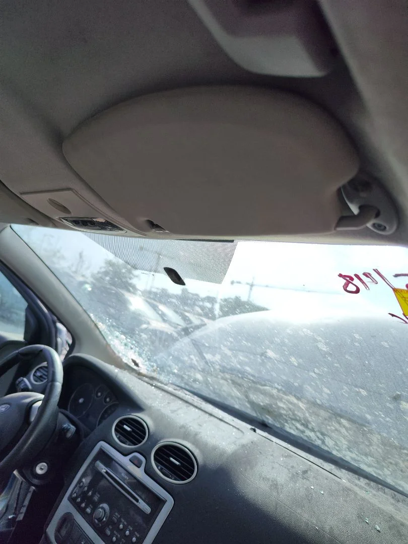 Foto de PARASOL DERECHO FORD FOCUS BERLINA (CAP) 1.8 TDCi Turbodiesel CAT (116 CV / 85 KW)