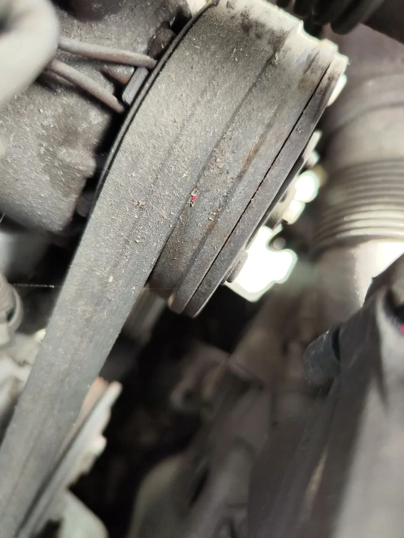 Foto de ALTERNADOR OPEL ASTRA H BERLINA 1.7 16V CDTI (110 CV / 81 KW)
