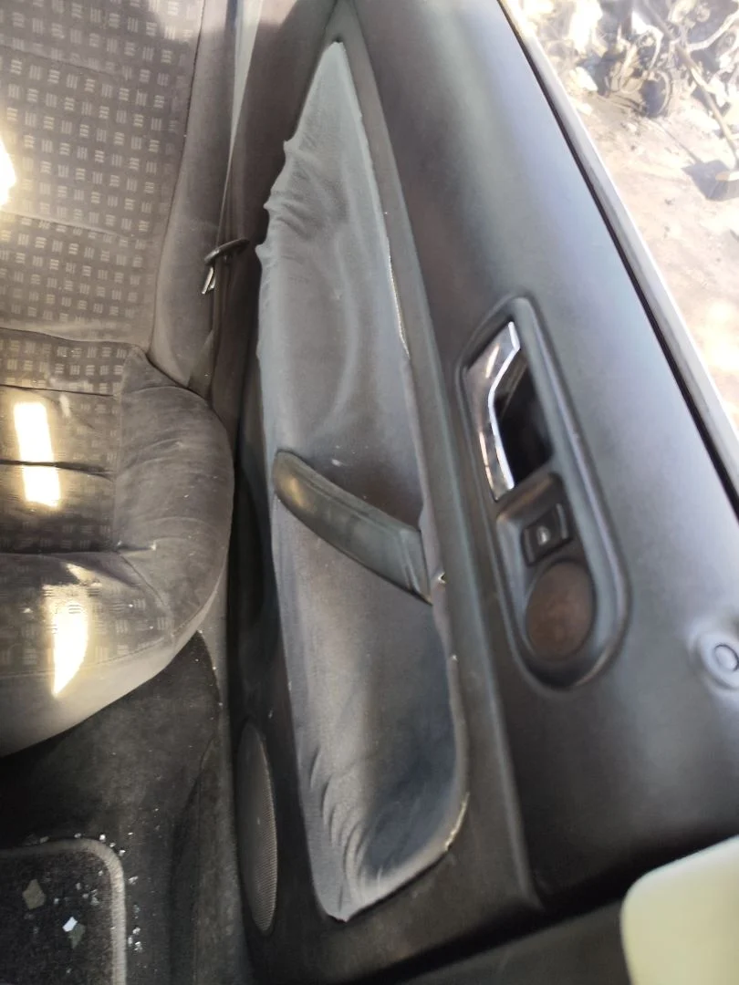 Foto de ELEVALUNAS TRASERO IZQUIERDO VOLKSWAGEN PASSAT BERLINA (3B3) 1.9 TDI (131 CV / 96 KW) referencia 3B5839461A