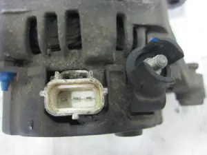 Foto de ALTERNADOR FORD FOCUS BERLINA (CAK) 1.8 TDDI Turbodiesel CAT (90 CV / 66 KW) referencia 63321746 foto 5