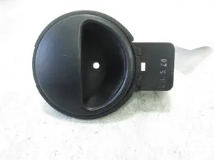 Foto de MANETA INTERIOR DELANTERA DERECHA DAEWOO KALOS 1.2 CAT (72 CV / 53 KW) referencia 96541649 foto 4