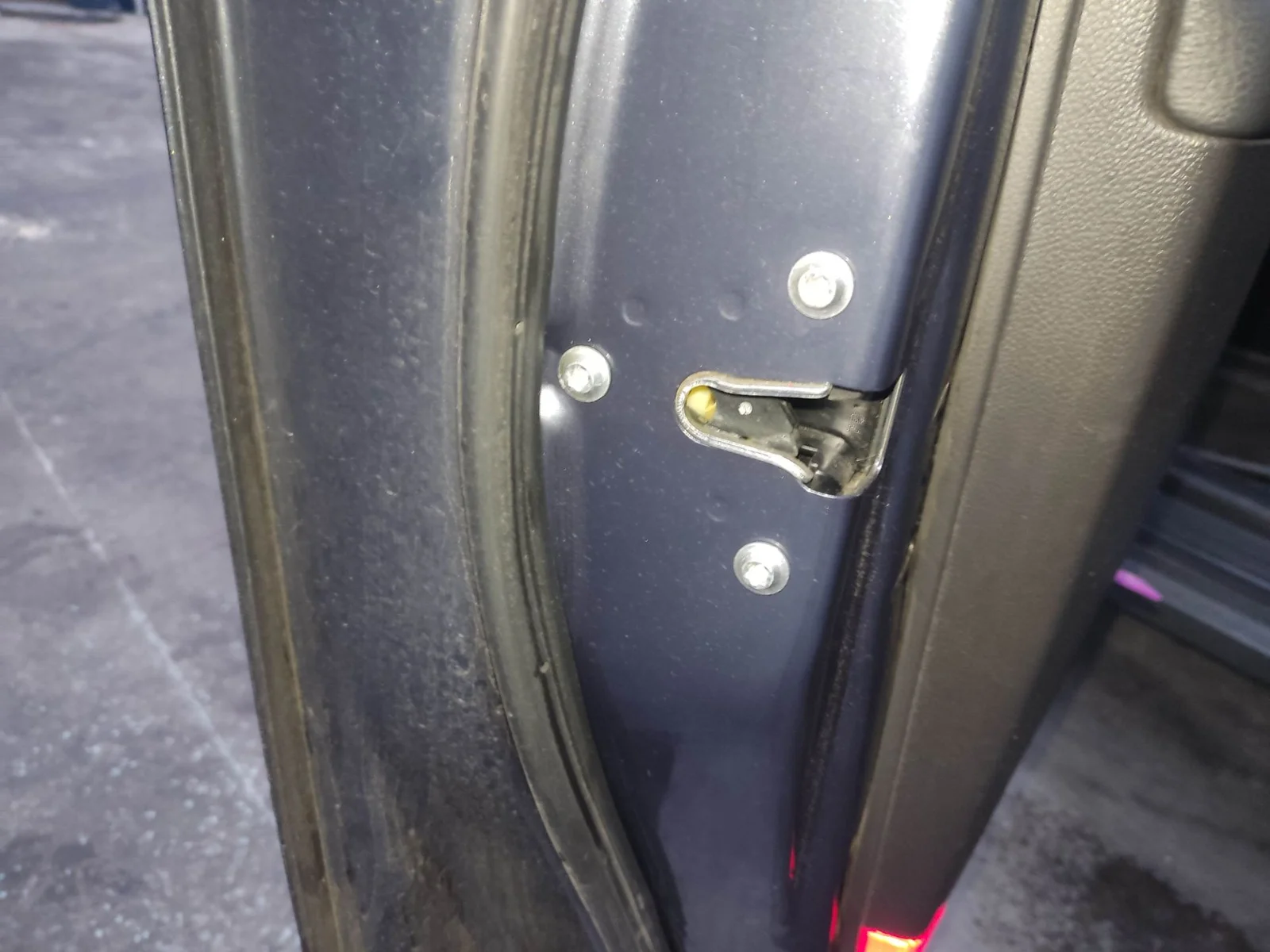 Foto de CERRADURA PUERTA DELANTERA IZQUIERDA CHEVROLET CAPTIVA 2.0 Diesel CAT (150 CV / 110 KW) referencia 96624160