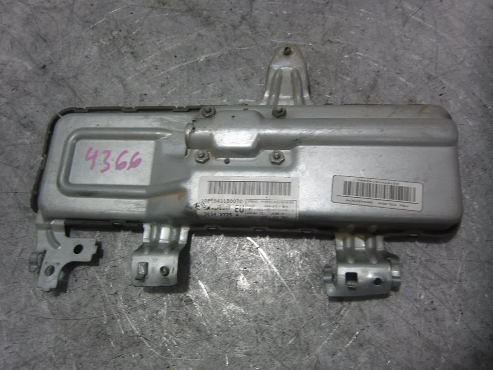 Foto de AIRBAG LATERAL DELANTERO IZQUIERDO MERCEDES-BENZ CLK (BM 209) COUPE 2.7 CDI 20V CAT (170 CV / 125 KW) referencia A2098601305