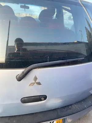 Foto de BRAZO LIMPIA TRASERO MITSUBISHI COLT CZ3 BERL. 3 (Z30) 1.1 CAT (75 CV / 55 KW) referencia MN152108 foto 2