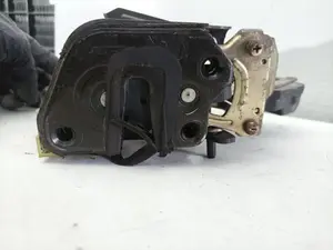 Foto de MOTOR ELEVALUNAS TRASERO DERECHO HYUNDAI TUCSON (JM) referencia JMRRH foto 4