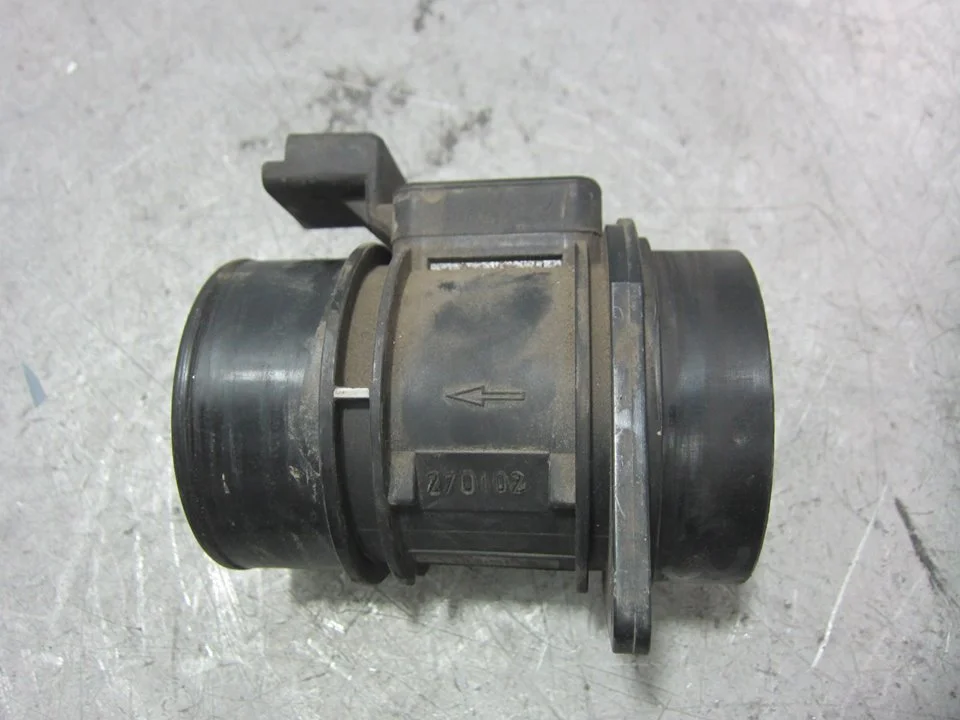 Foto de CAUDALIMETRO RENAULT MEGANE I FASE 2 BERLINA (BA0) 1.9 dCi Diesel CAT (102 CV / 75 KW) referencia 7700104428