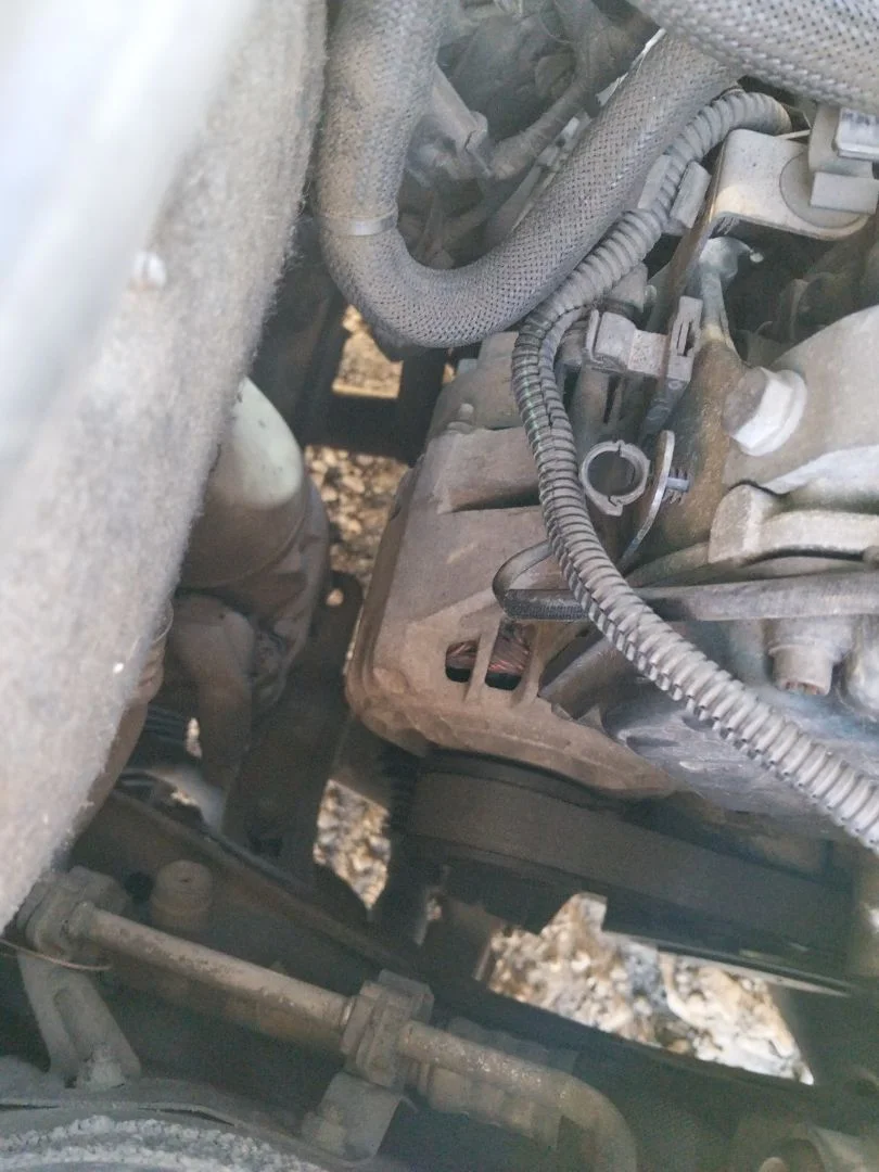 Foto de ALTERNADOR OPEL ASTRA H GTC 1.9 CDTI (120 CV / 88 KW)