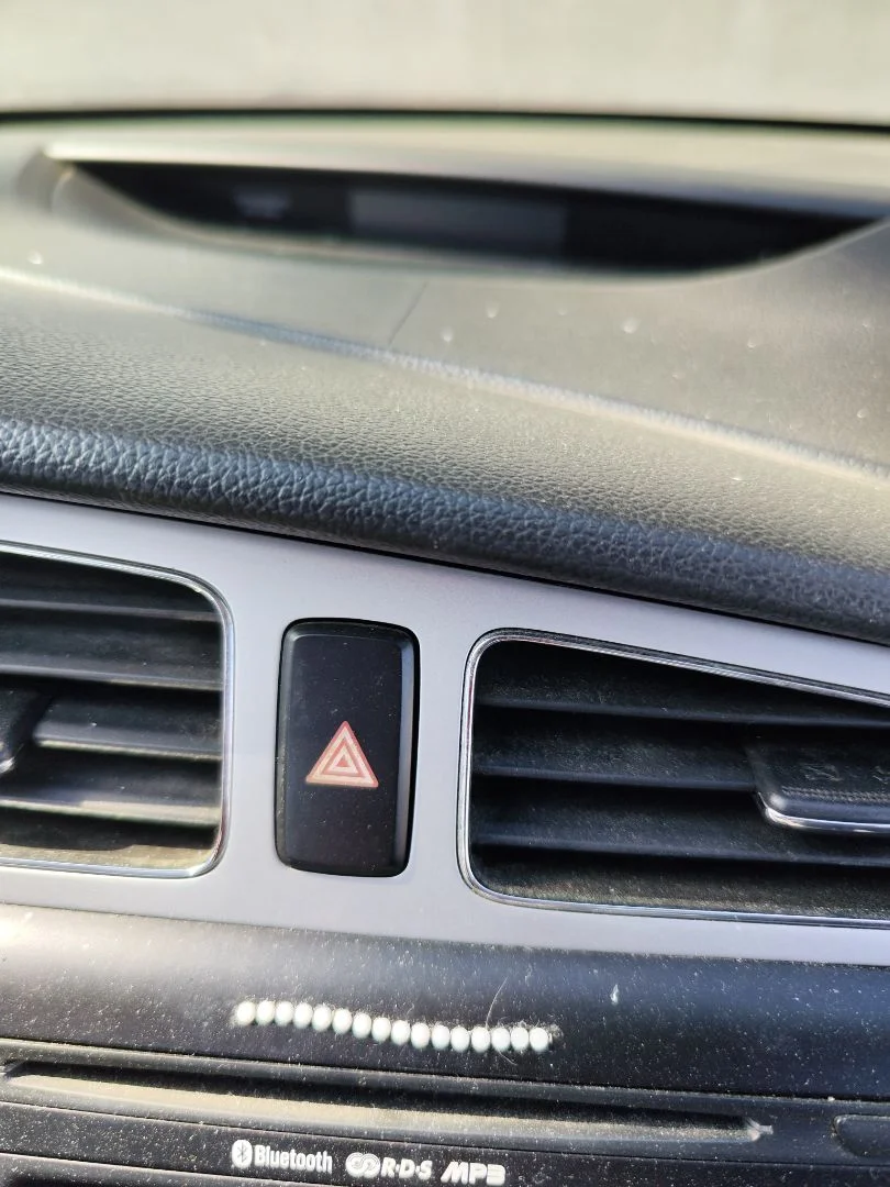 Foto de WARNING KIA CEED (JD) 1.4 CAT (99 CV / 73 KW)