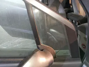 Foto de LUNA CUSTODIA DELANTERA DERECHA MERCEDES-BENZ CLASE A (BM 168)