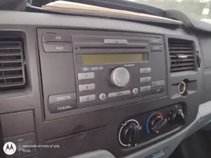Foto de SISTEMA AUDIO / RADIO CD FORD TRANSIT COMBI (TT9) 2.4 TDCi CAT (116 CV / 85 KW)